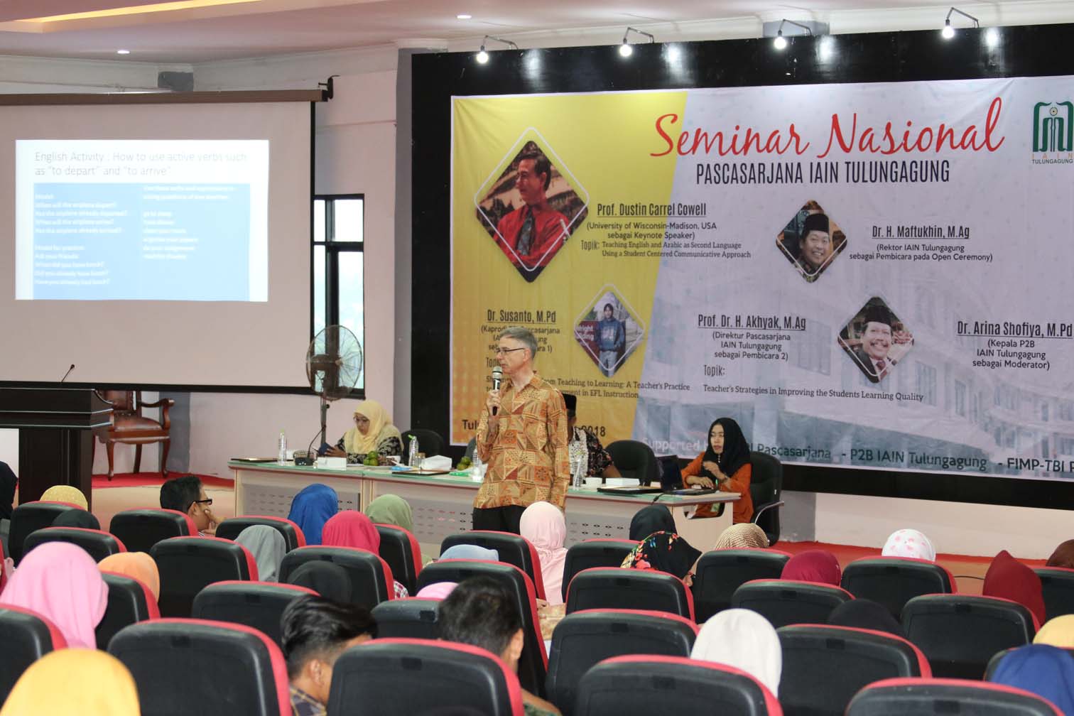 Seminar Nasional Belajar Mengajar Bahasa Asing