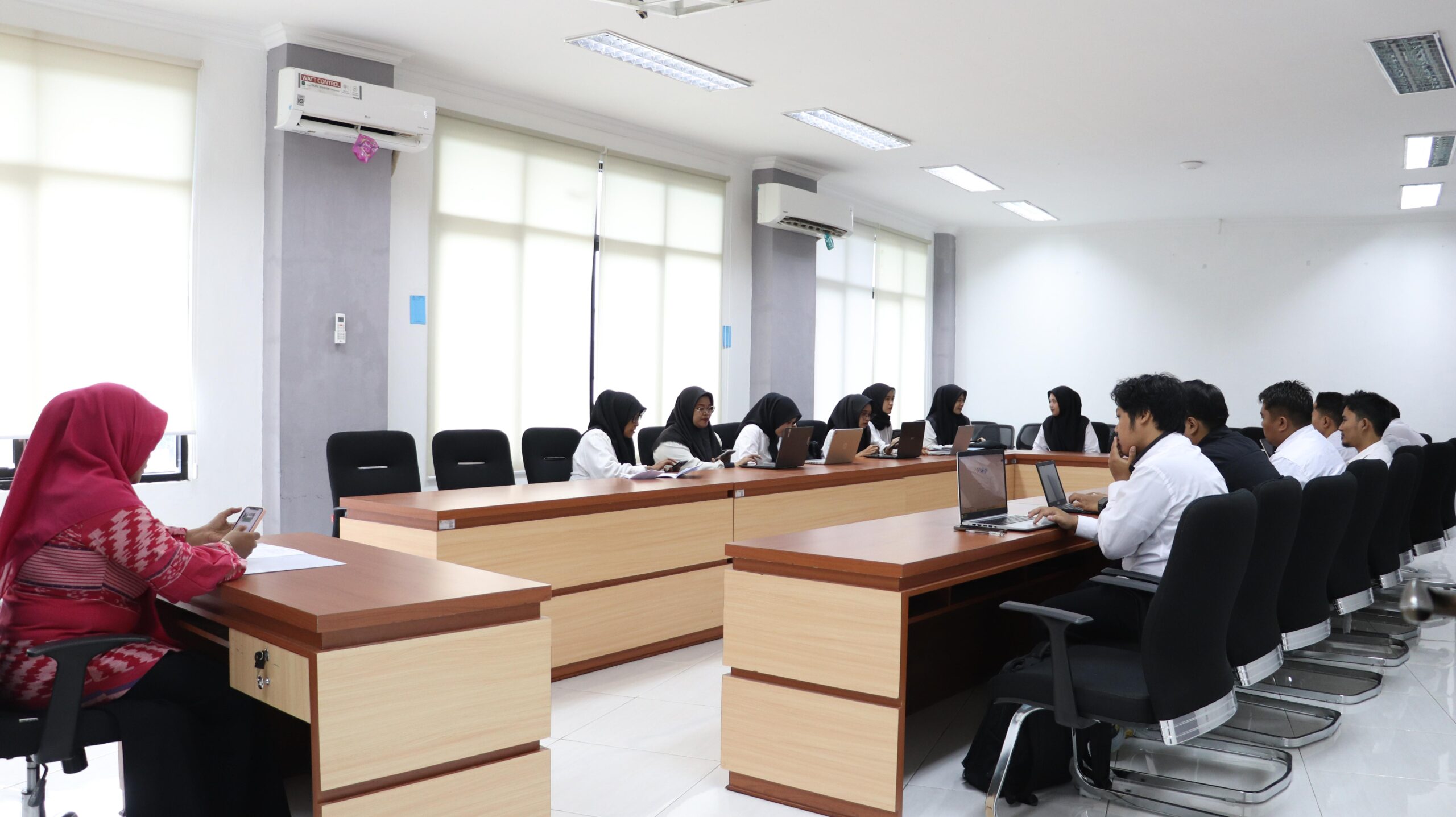 SELEKSI PENERIMAAN MAHASISWA BARU (SPMB)