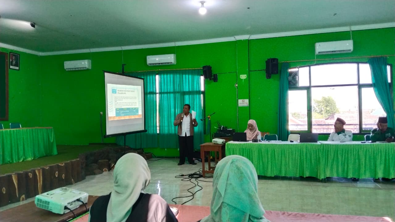 MAGANG DI BANK SYARIAH INDONESIA: PELATIHAN TEKNIS AKUNTANSI SYARIAH OLEH MAHASISWA PDES