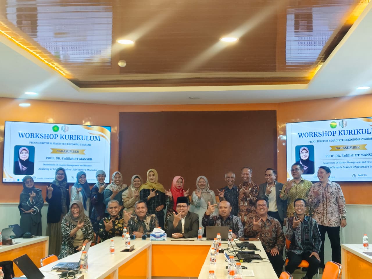 MELALUI BENCHMARKING DAN REVIEW KURIKULUM PERSPEKTIF INTERNASIONAL, PASCASARJANA UINSATU PERKUAT MENJAWAB TANTANGAN KEBUTUHAN GLOBAL EKONOMI SYARIAH